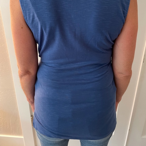 Tunic - Picture 2 of 3